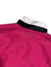 Rózsaszín Real Madrid vintage streetwear dzseki fekete-fehér gallérral, hátulnézet