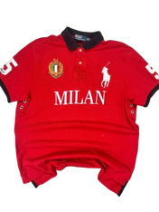 Piros vintage Polo Ralph Lauren MILAN feliratú póló, hímzett logóval és fekete gallérral