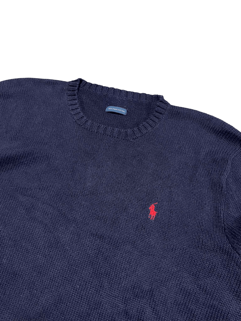 Sötétkék vintage pulóver, hímzett piros logóval, pamut kötött streetwear stílusban