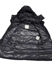 Fekete Moncler pehelykabát belső része, cipzáras, steppelt dizájn vintage streetwear stílusban