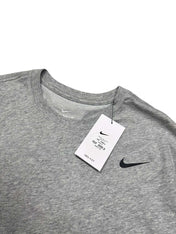 *NEW* Nike T-Shirt (L)