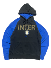 Fekete és kék Inter logós kapucnis pulóver, vintage streetwear stílus, elöl zsebbel.
