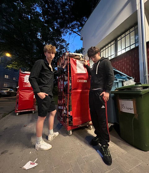 Vásárló Candy Streetwear szettben
